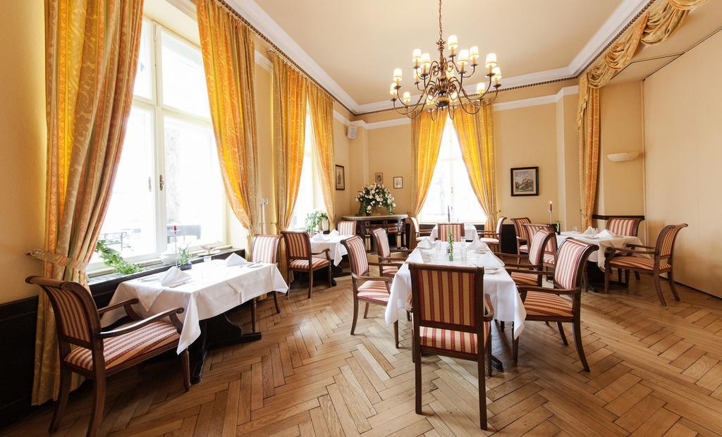 Hotel Marienhof Райхенау Экстерьер фото