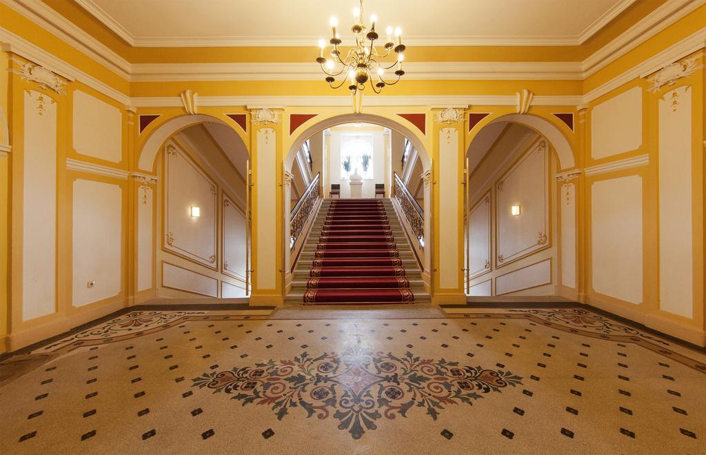 Hotel Marienhof Райхенау Экстерьер фото